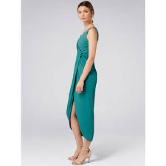 Forever New Green Solid Sheath Dress - Picture 6 of 7